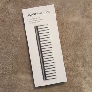 Dyson Detangling Comb